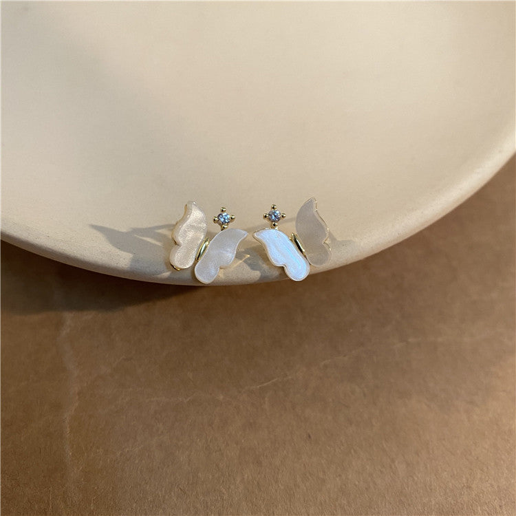 Early Spring New Shell Butterfly Earrings Are Exquisite And Small