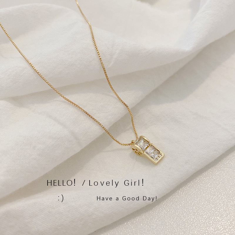 Simple Personality Inlaid Zircon Whistle Clavicle Chain