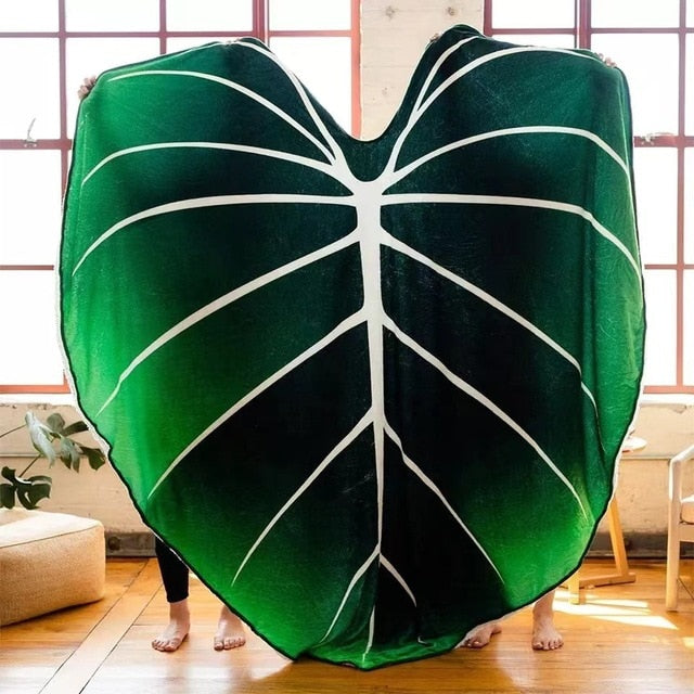 Super Soft Printed Giant Leaves Throw Blanket