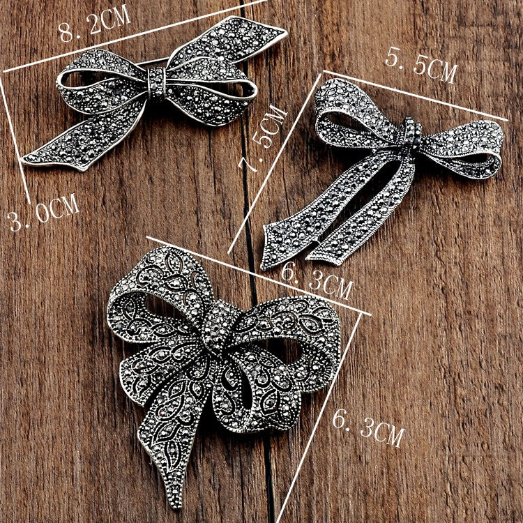 Retro Alloy Brooch