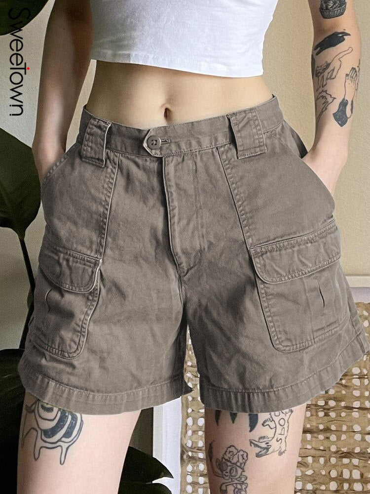 Pockets Stitch Straight Leg Short