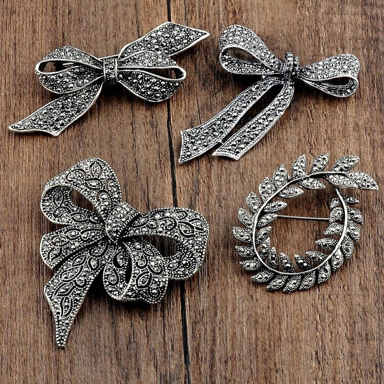 Retro Alloy Brooch